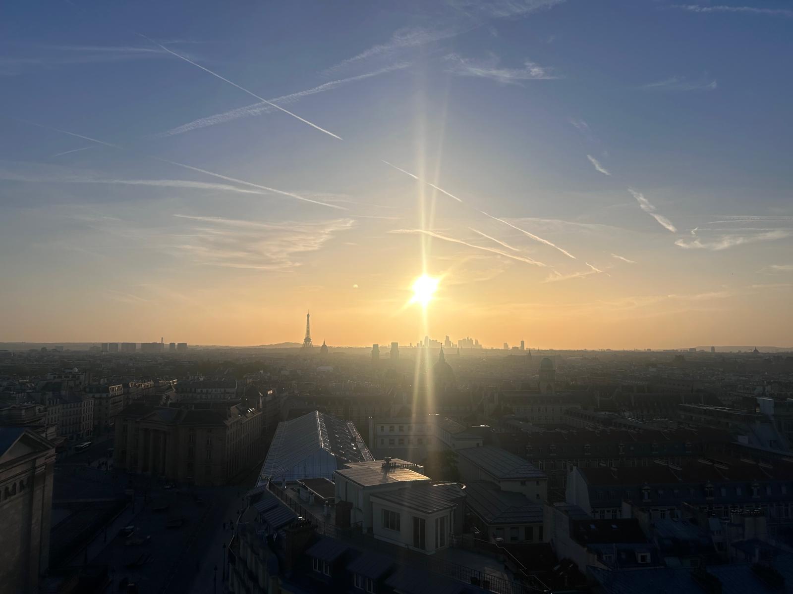 Paris au coucher du soleil, vu depuis le Panthéon
